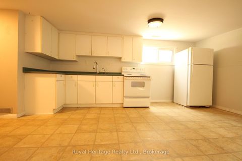 Photo 13 at 135 Silas Boulevard, Keswick North, Georgina