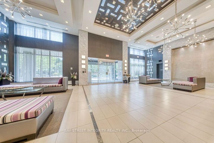Photo 3 at 909 - 18 Graydon Hall Drive, Donalda, Toronto