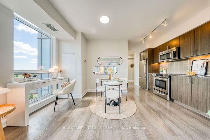 Photo 14 at 909 - 18 Graydon Hall Drive, Donalda, Toronto