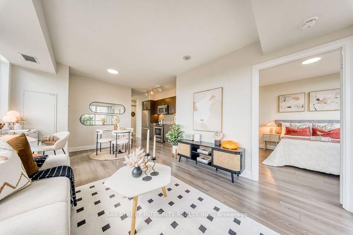 Photo 20 at 909 - 18 Graydon Hall Drive, Donalda, Toronto