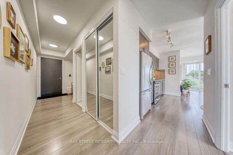 Photo 6 at 909 - 18 Graydon Hall Drive, Donalda, Toronto