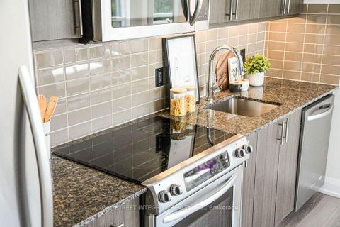 Photo 8 at 909 - 18 Graydon Hall Drive, Donalda, Toronto