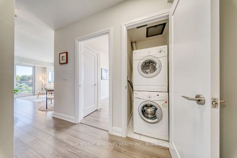 Photo 29 at 909 - 18 Graydon Hall Drive, Donalda, Toronto