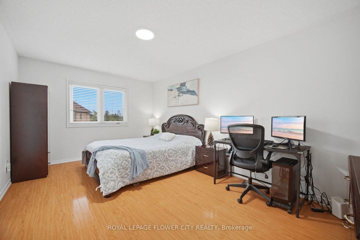 Photo 20 at 25 Skylar Circle, Bram East, Brampton