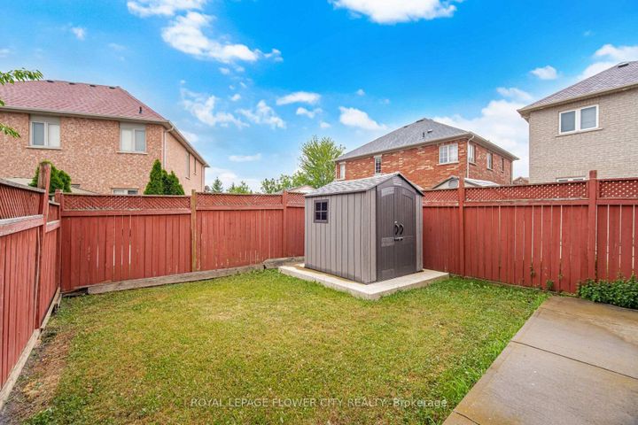 Photo 42 at 25 Skylar Circle, Bram East, Brampton