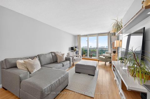 Photo 4 at 2010 - 820 Burnhamthorpe Road, Markland Wood, Toronto