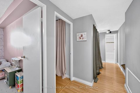 Photo 15 at 2010 - 820 Burnhamthorpe Road, Markland Wood, Toronto