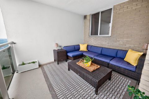 Photo 28 at 2010 - 820 Burnhamthorpe Road, Markland Wood, Toronto