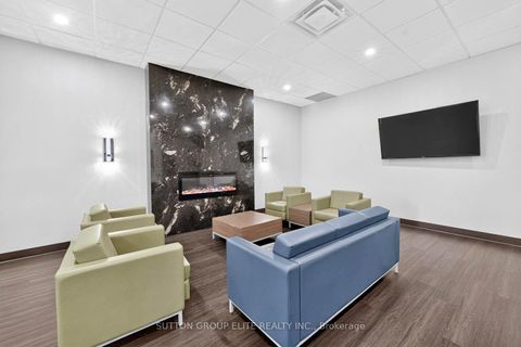 Photo 34 at 2010 - 820 Burnhamthorpe Road, Markland Wood, Toronto