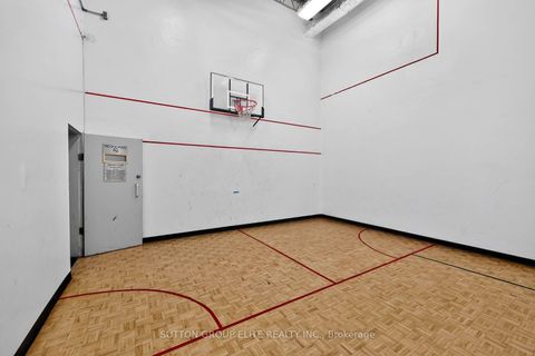 Photo 38 at 2010 - 820 Burnhamthorpe Road, Markland Wood, Toronto