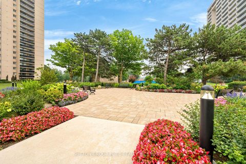 Photo 46 at 2010 - 820 Burnhamthorpe Road, Markland Wood, Toronto