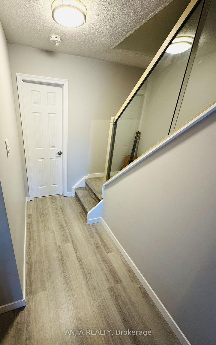 Photo 5 at 7 Purple Sageway, Hillcrest Village, Toronto