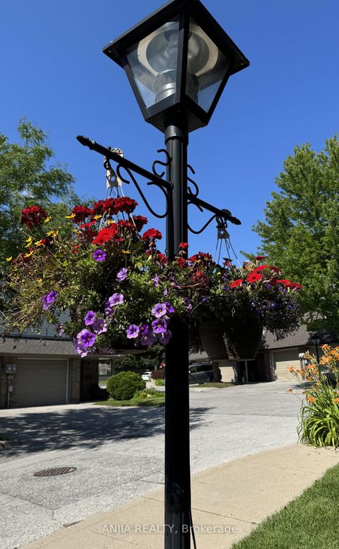Photo 1 at 7 Purple Sageway, Hillcrest Village, Toronto