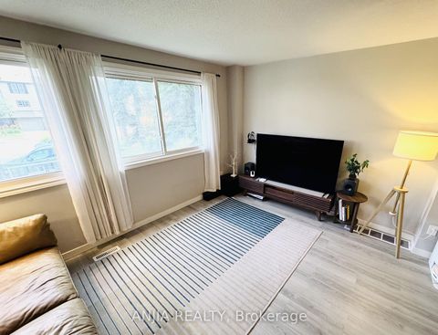 Photo 7 at 7 Purple Sageway, Hillcrest Village, Toronto