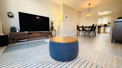 Photo 9 at 7 Purple Sageway, Hillcrest Village, Toronto