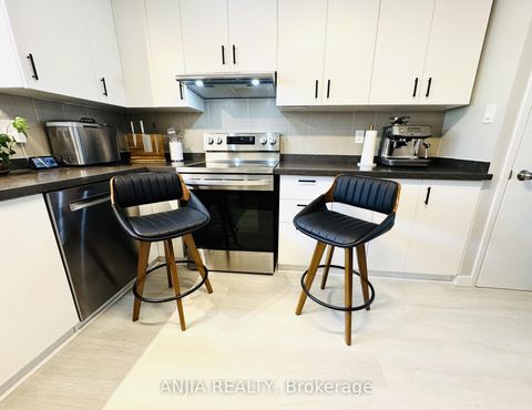 Photo 18 at 7 Purple Sageway, Hillcrest Village, Toronto