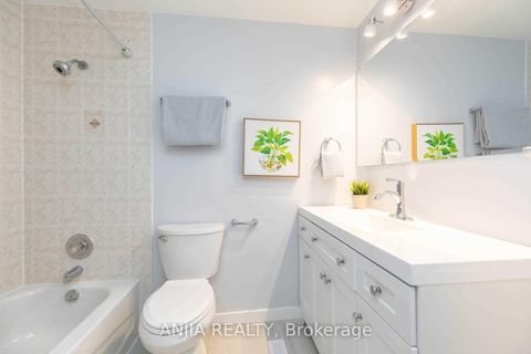 Photo 26 at 7 Purple Sageway, Hillcrest Village, Toronto