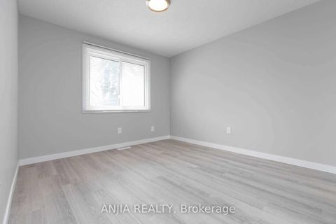 Photo 30 at 7 Purple Sageway, Hillcrest Village, Toronto