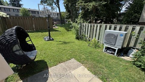 Photo 43 at 7 Purple Sageway, Hillcrest Village, Toronto