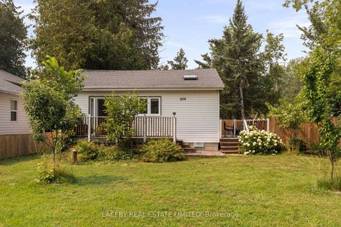 Photo 2 at 674 CHESTNUT Street, Rural Innisfil, Innisfil