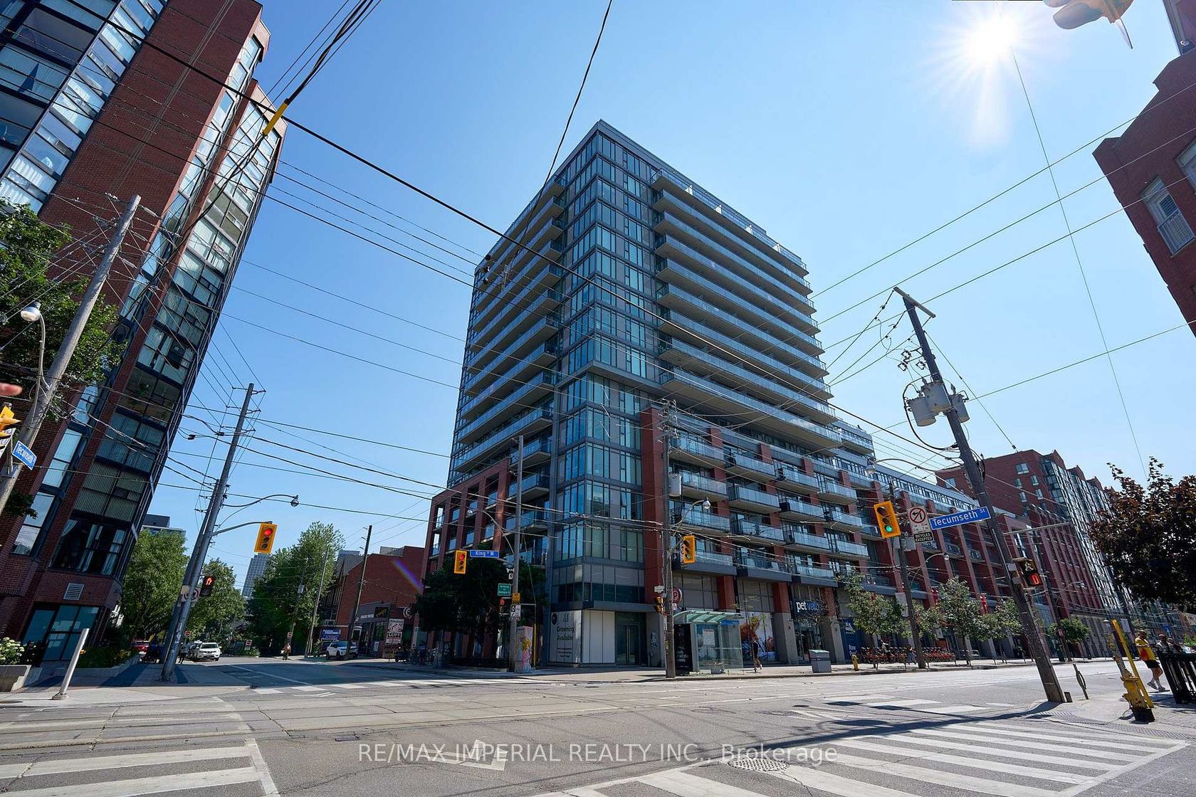 901 - 775 King Street W, Niagara, Toronto photo number 2