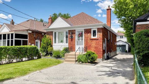 Photo 1 at 202 Virginia Avenue, Lumsden, Toronto