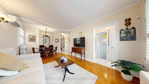 Photo 5 at 202 Virginia Avenue, Lumsden, Toronto