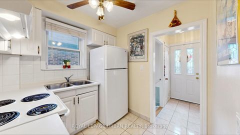 Photo 12 at 202 Virginia Avenue, Lumsden, Toronto