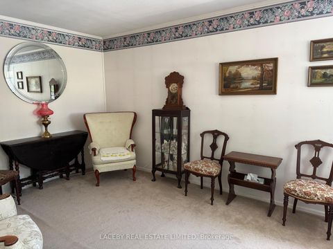 Photo 5 at 82 Mill Street, Mill Pond, Richmond Hill
