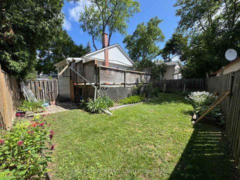 Photo 10 at 82 Mill Street, Mill Pond, Richmond Hill