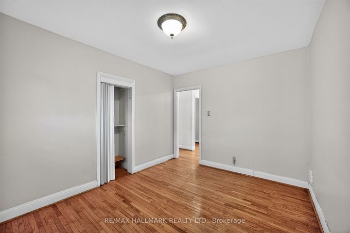 Photo 21 at 50 Dorking Crescent, CFB, Toronto