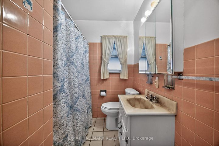 Photo 24 at 50 Dorking Crescent, CFB, Toronto