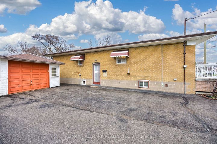 Photo 45 at 50 Dorking Crescent, CFB, Toronto