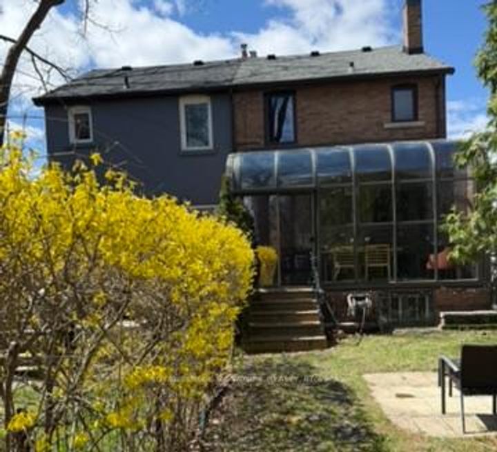 Photo 16 at 1089 Mt Pleasant Road, Mount Pleasant East, Toronto