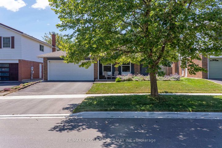 Photo 1 at 23 Chaldean Street, L'Amoreaux, Toronto