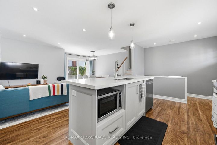 Photo 15 at 23 Chaldean Street, L'Amoreaux, Toronto