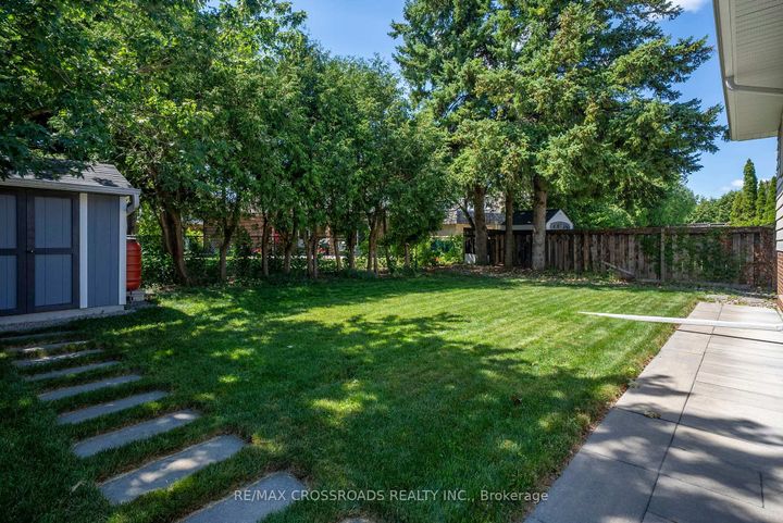 Photo 40 at 23 Chaldean Street, L'Amoreaux, Toronto