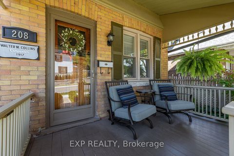 Photo 1 at 208 Lorne Avenue, Central Newmarket, Newmarket