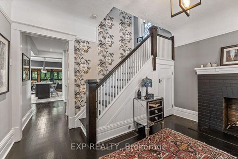 Photo 2 at 208 Lorne Avenue, Central Newmarket, Newmarket