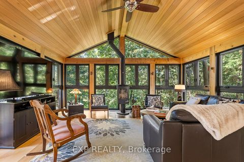 Photo 13 at 208 Lorne Avenue, Central Newmarket, Newmarket