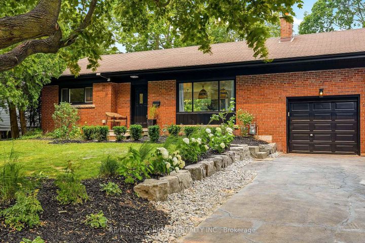 Photo 0 at 271 Linden Avenue, Shoreacres, Burlington