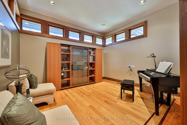 Photo 9 at 223 Hillhurst Boulevard, Nortown, Toronto
