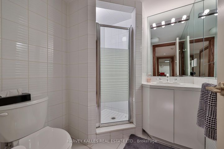 Photo 31 at 223 Hillhurst Boulevard, Nortown, Toronto