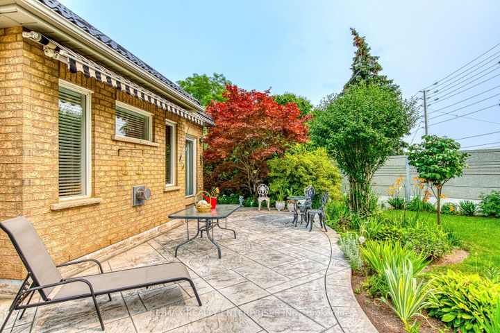 Photo 28 at 2839 Bushland Crescent, Clarkson, Mississauga