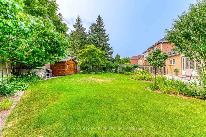 Photo 29 at 2839 Bushland Crescent, Clarkson, Mississauga