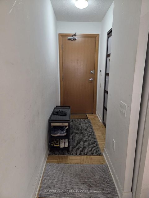 Photo 8 at 611 - 33 Sheppard Avenue, Willowdale East, Toronto