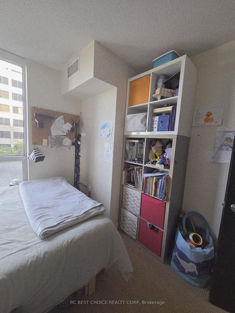 Photo 9 at 611 - 33 Sheppard Avenue, Willowdale East, Toronto