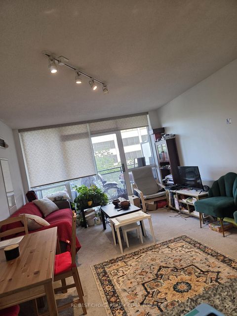 Photo 10 at 611 - 33 Sheppard Avenue, Willowdale East, Toronto