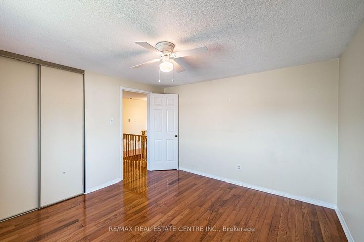 Photo 27 at 42 Lafleur Court, Fletcher's Creek South, Brampton