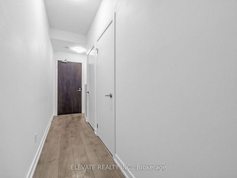Photo 2 at 926 - 297 College Street, University, Toronto